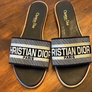 Black and Tan Slides